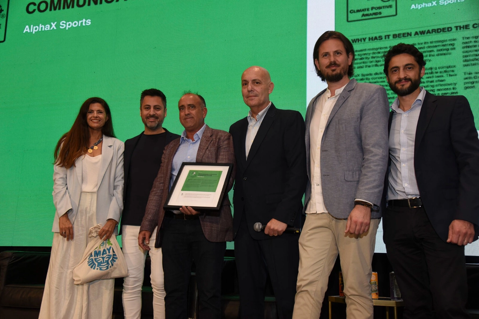 AlphaX Sports recibe el reconocimiento de Green Cross UK por incorporar la sustentabilidad como eje central en Sport Summit USA.